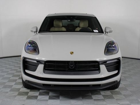 New 2026 Porsche Macan image 10