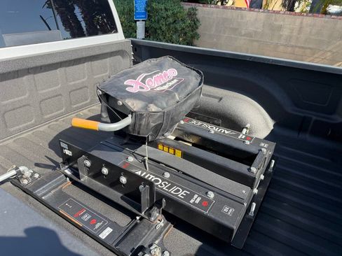 Used 2017 RAM 2500 Laramie AWD/4WD image 11