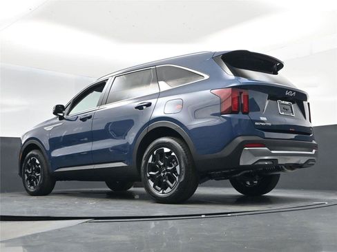New 2026 Kia Sorento S image 12