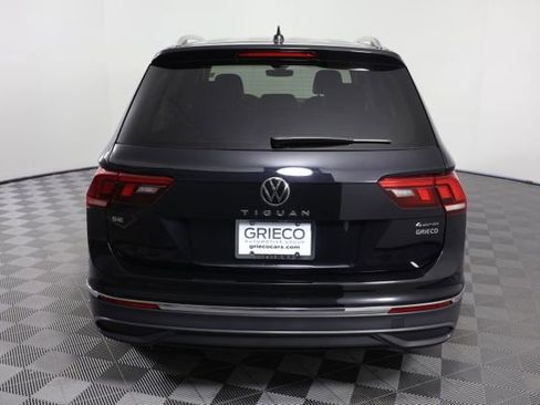 Used 2024 Volkswagen Tiguan SE AWD/4WD image 7