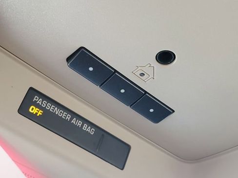 Used 2018 GMC Sierra 1500 SLT image 23