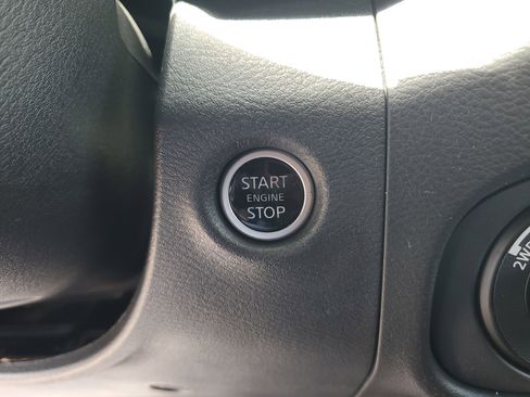 Certified 2024 Nissan Frontier PRO-4X w/ Off-Road Protection Package AWD/4WD image 28