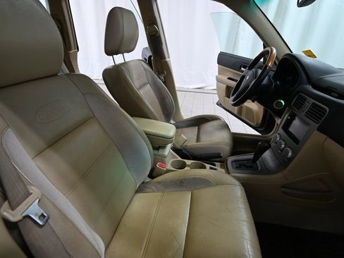 Used 2007 Subaru Forester 2.5X L.L. Bean image 23