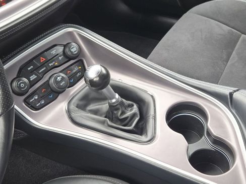 Used 2022 Dodge Challenger R/T Scat Pack w/ Plus Package RWD image 23