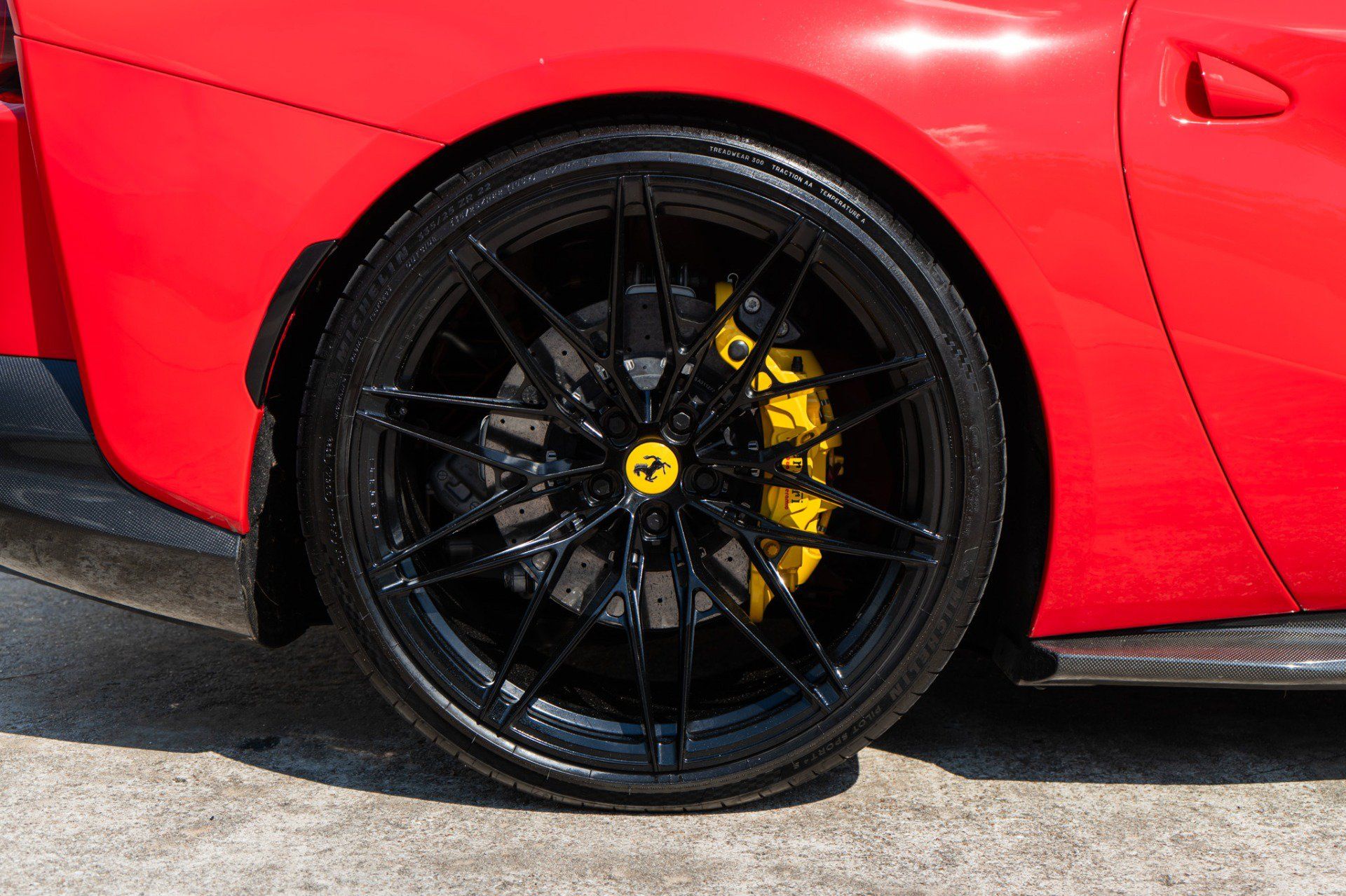 Used 2019 Ferrari 812 Superfast RWD image 46