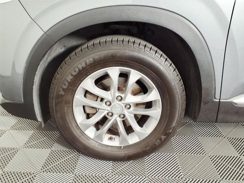 Used 2019 Hyundai Santa Fe SE FWD image 7