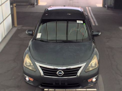 Used 2013 Nissan Altima 2.5 SL FWD image 2