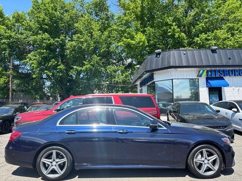 Used 2017 Mercedes-Benz E 300 4MATIC w/ Premium 2 Package image 6