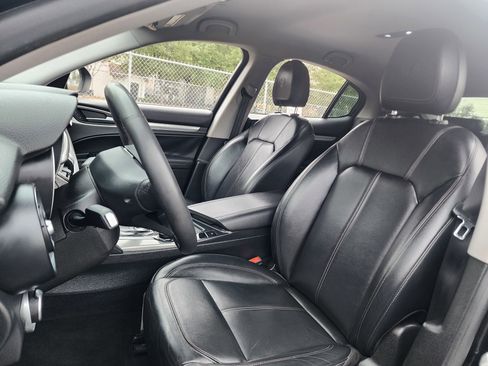 Used 2018 Alfa Romeo Stelvio Ti image 24