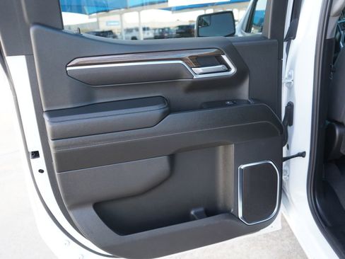 Used 2025 Chevrolet Silverado 1500 LT image 28