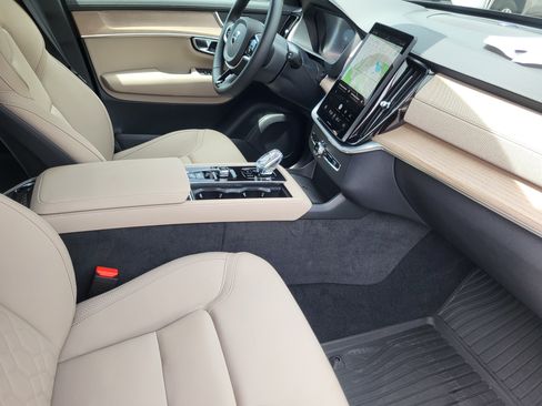 Certified 2026 Volvo XC90 B5 Plus w/ Protection Package AWD/4WD image 11