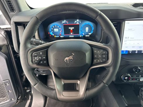 Used 2025 Ford Bronco Badlands AWD/4WD image 27