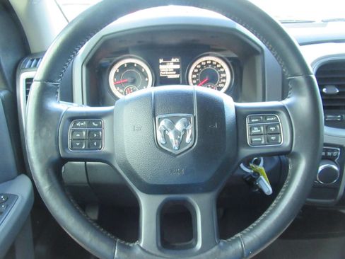 Used 2016 RAM 1500 Big Horn RWD image 25
