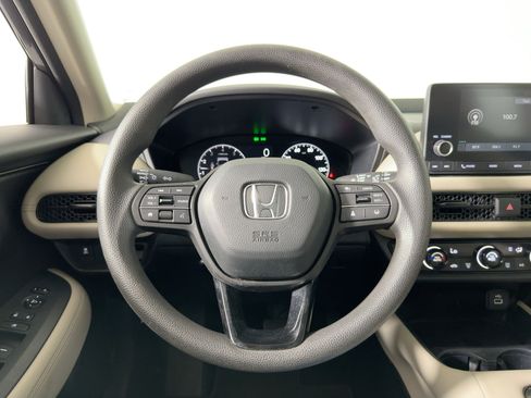 Used 2023 Honda HR-V LX image 15
