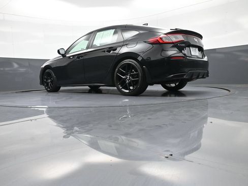 Used 2023 Honda Civic Sport image 30