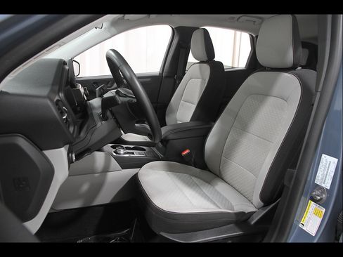 Used 2023 Ford Escape Active AWD/4WD image 5