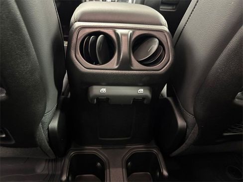 New 2025 Jeep Gladiator Sport w/ Premium Package image 25