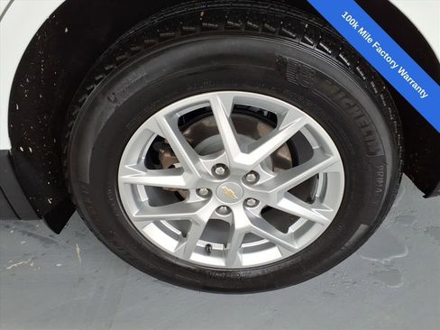 Used 2024 Chevrolet Equinox LS w/ LS Convenience Package image 10