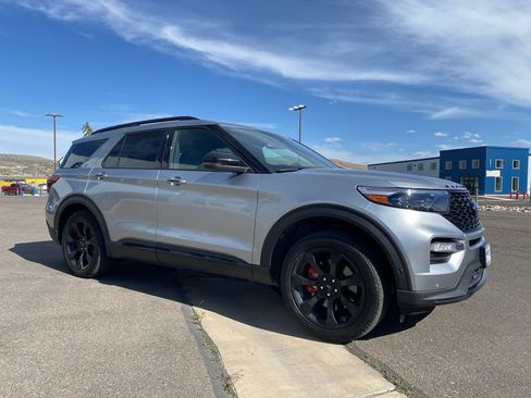 Used 2022 Ford Explorer ST w/ Equipment Group 401A AWD/4WD image 21