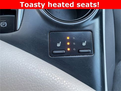 Used 2018 Toyota Camry LE image 17