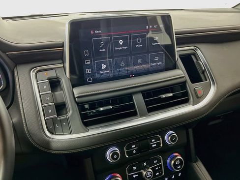 Used 2023 GMC Yukon AT4 w/ AT4 Premium Package AWD/4WD image 17