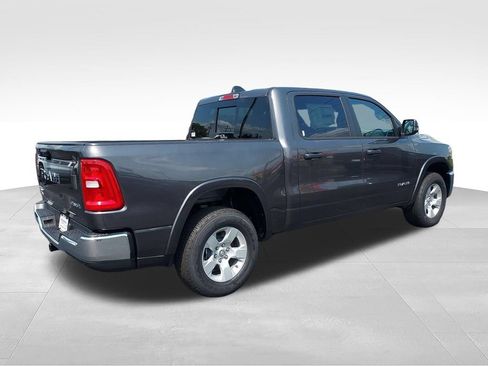 New 2026 RAM 1500 Big Horn AWD/4WD image 5
