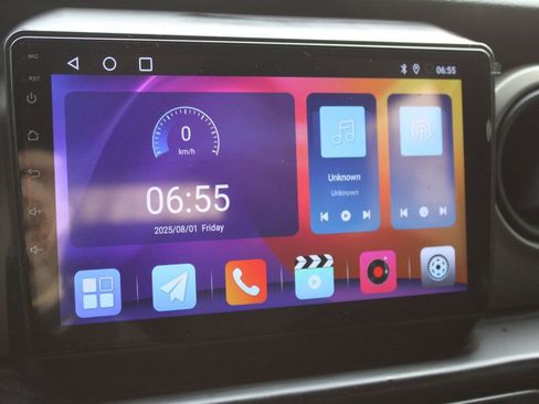 Used 2018 Jeep Wrangler Sport image 22