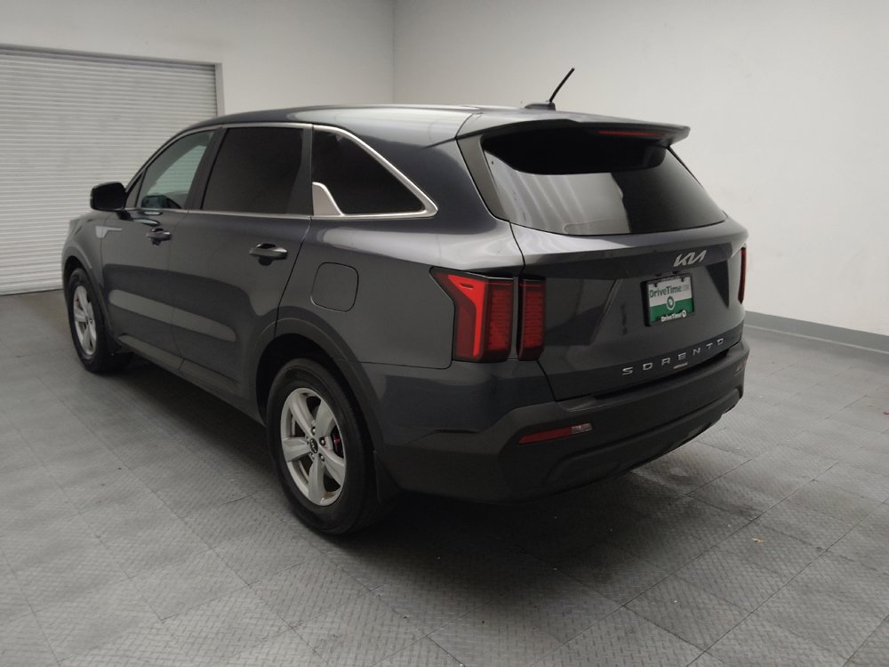 Used 2022 Kia Sorento LX FWD image 5