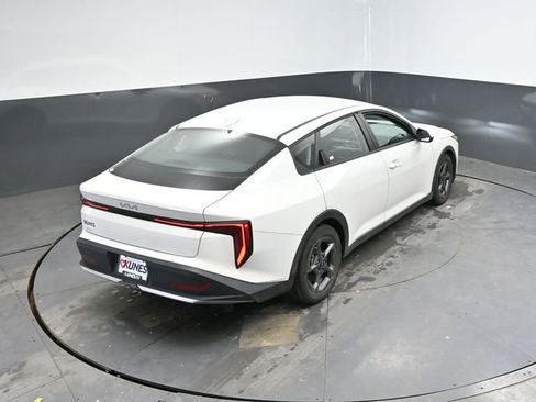 Used 2025 Kia K4 FWD image 34