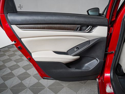Used 2021 Honda Accord EX-L image 24