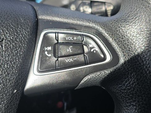 Used 2016 Ford Focus SE image 5