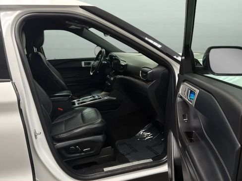 Used 2020 Ford Explorer Limited AWD/4WD image 22