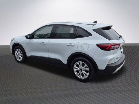Used 2025 Ford Escape Active image 5