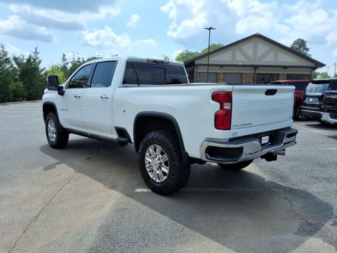 Used 2022 Chevrolet Silverado 2500 LTZ w/ LTZ Premium Package AWD/4WD image 7