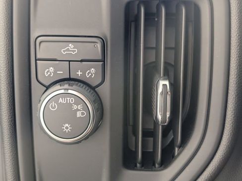 Used 2024 Chevrolet Silverado 1500 Custom image 15