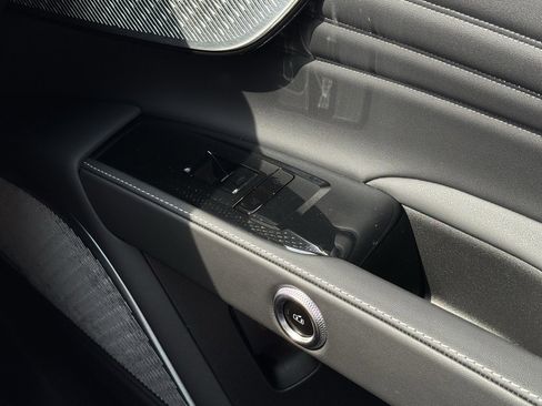 Certified 2024 Maserati Grecale GT image 31