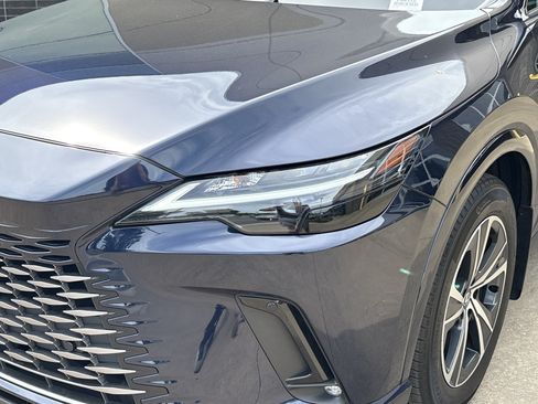 Used 2025 Lexus RX 350h w/ Accessory Package AWD/4WD image 6
