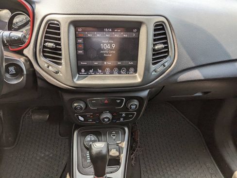Used 2018 Jeep Compass Trailhawk w/ Leather Interior Group AWD/4WD image 20