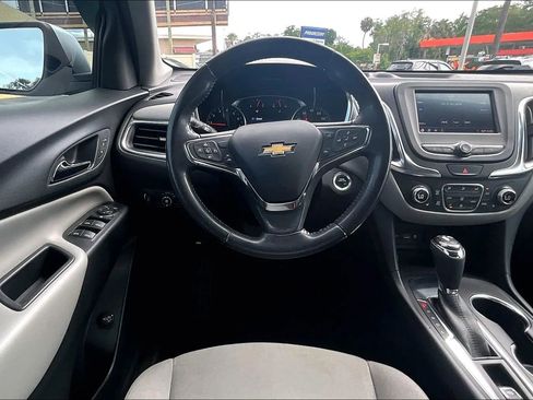 Used 2021 Chevrolet Equinox LT FWD image 5