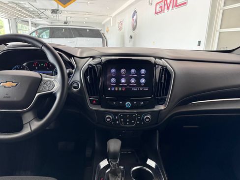 Certified 2023 Chevrolet Traverse LT AWD/4WD image 18