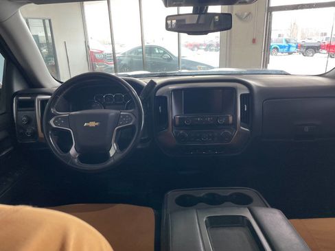 Used 2017 Chevrolet Silverado 1500 LT w/ LT Convenience Package image 24