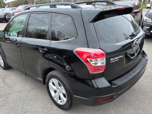 Used 2014 Subaru Forester 2.5i Limited AWD/4WD image 10
