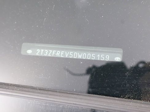 Used 2013 Toyota RAV4 LE FWD image 36