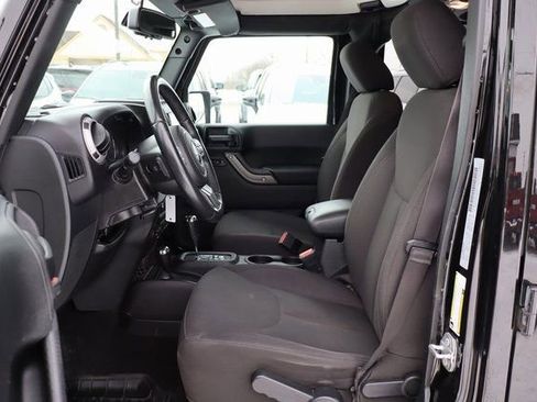 Used 2017 Jeep Wrangler Unlimited Sport image 11