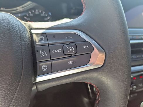 Used 2024 Jeep Compass Trailhawk image 20