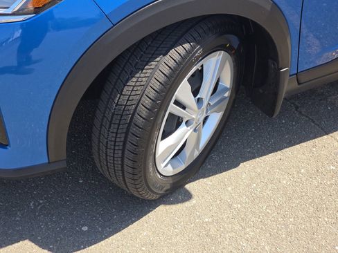 Used 2025 Nissan Kicks Play S FWD image 32