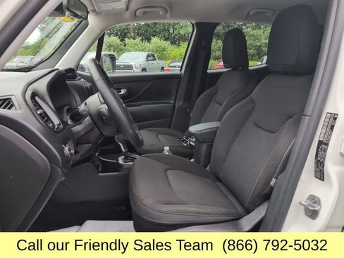 Used 2020 Jeep Renegade Altitude FWD image 9