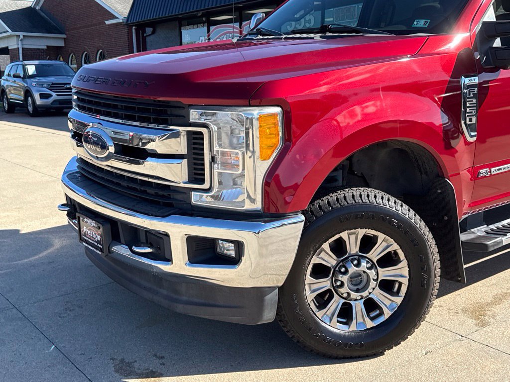Used 2017 Ford F250 XLT w/ XLT Premium Package AWD/4WD image 22