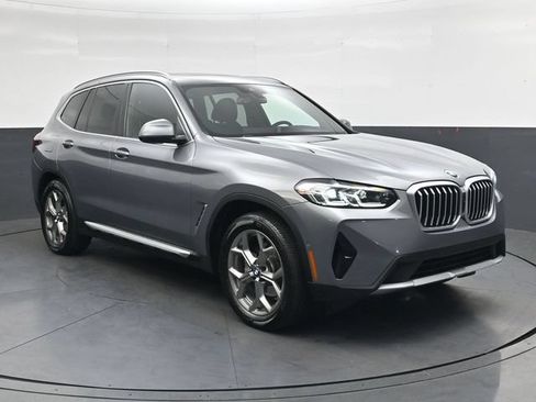 Used 2023 BMW X3 xDrive30i w/ Premium Package AWD/4WD image 2