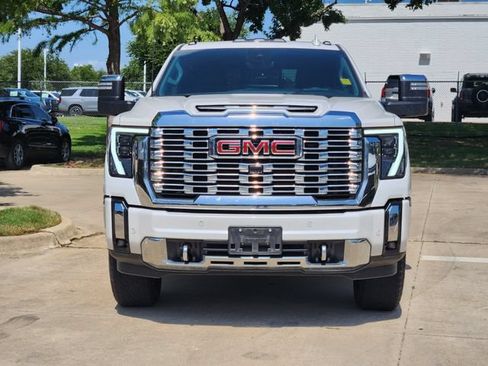 Used 2024 GMC Sierra 2500 Denali w/ Denali Reserve Package AWD/4WD image 2